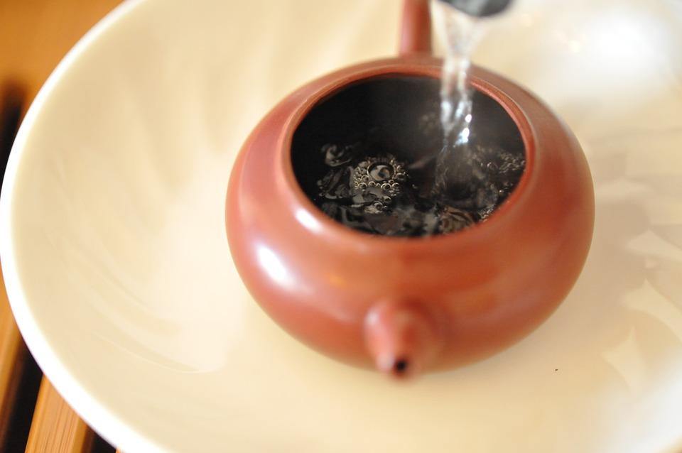 Seasoning Your Yixing Zisha Teapot