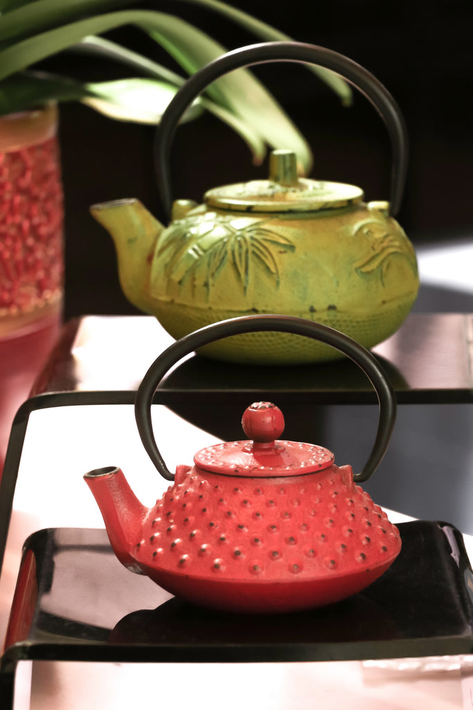All About The Japanese Cast Iron Teapot: Tetsubin
